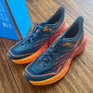 Almost new Hoka Speedgoat 5 - W10B